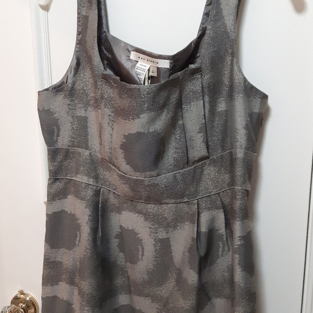 🛍 NWOT max studio dress